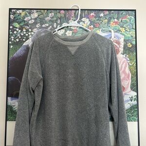Hollister Gray Crewneck Sweater Lightweight Knit
